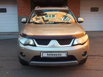 Mitsubishi Outlander 2007 года за 7 000 000 тг. в Уральск – фото 2