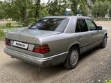 Mercedes-Benz E 260 1988 годаүшін800 000 тг. в Кокшетау – фото 2