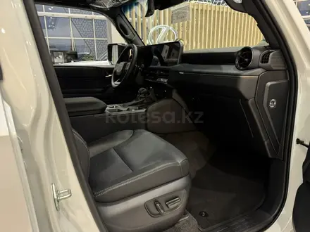 Toyota Land Cruiser Prado Luxe+ 2025 года за 52 390 000 тг. в Атырау – фото 9