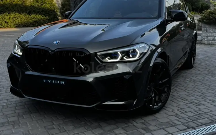 BMW X5 M 2021 года за 53 000 000 тг. в Алматы