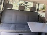 Volkswagen Multivan 1997 годаүшін5 500 000 тг. в Караганда – фото 3