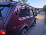 ВАЗ (Lada) Lada 2121 2001 годаүшін1 800 000 тг. в Усть-Каменогорск – фото 3