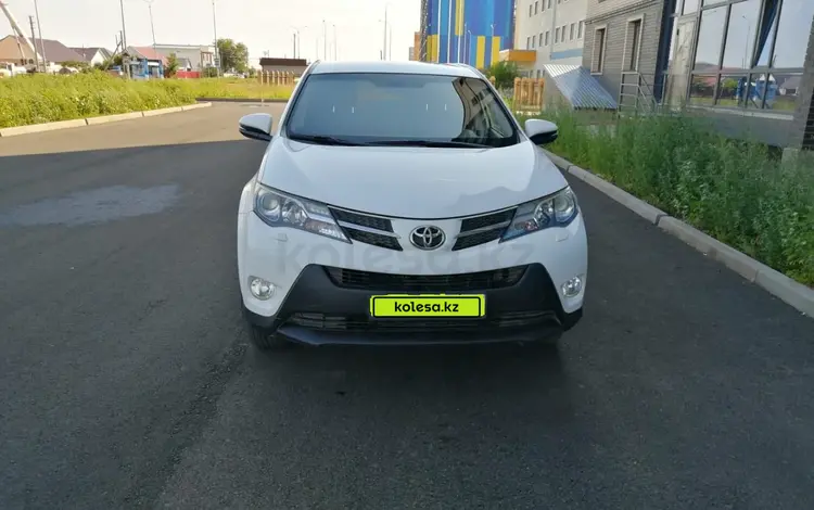 Toyota RAV4 2015 годаүшін11 000 000 тг. в Уральск