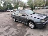 Volkswagen Vento 1995 года за 1 500 000 тг. в Алматы – фото 4