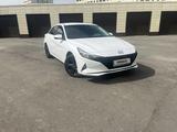 Hyundai Elantra 2022 года за 10 700 000 тг. в Усть-Каменогорск – фото 2