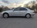 Mercedes-Benz C 240 2003 года за 4 500 000 тг. в Алматы – фото 5