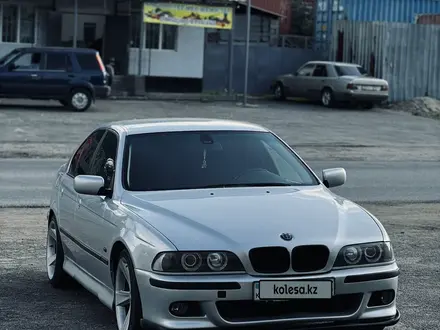 BMW 530 2000 года за 4 600 000 тг. в Алматы