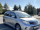 Toyota Sienna 2018 года за 14 300 000 тг. в Алматы – фото 3