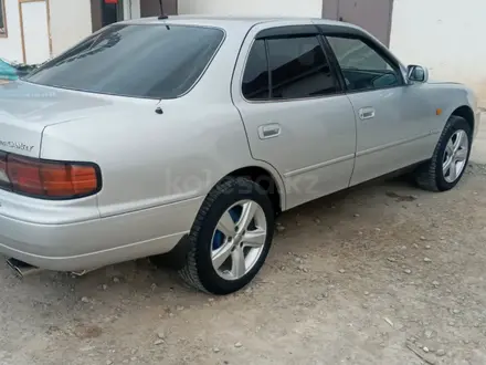 Toyota Camry 1991 года за 2 700 000 тг. в Жанаозен – фото 2