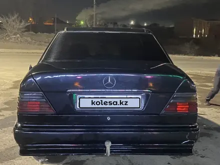 Mercedes-Benz E 250 1990 годаүшін1 300 000 тг. в Жезказган – фото 5