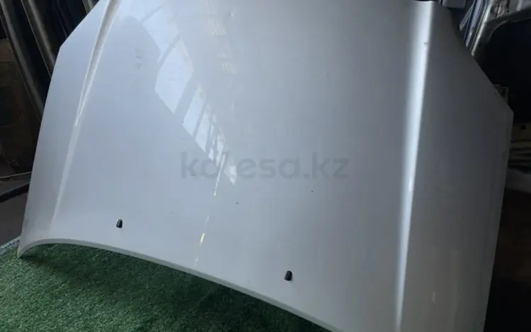 Капот Toyota avensis azt250 за 45 000 тг. в Талдыкорган