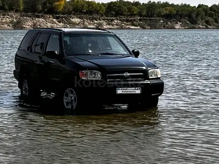 Nissan Pathfinder 2000 года за 4 107 142 тг. в Астана