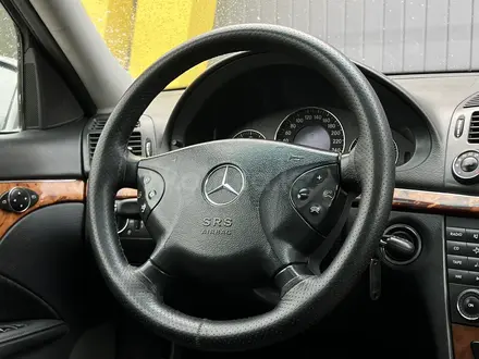 Mercedes-Benz E 200 2000 года за 4 700 000 тг. в Актобе – фото 12