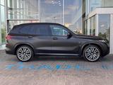 BMW X5 XDrive 40i 2025 года за 57 500 000 тг. в Алматы – фото 4