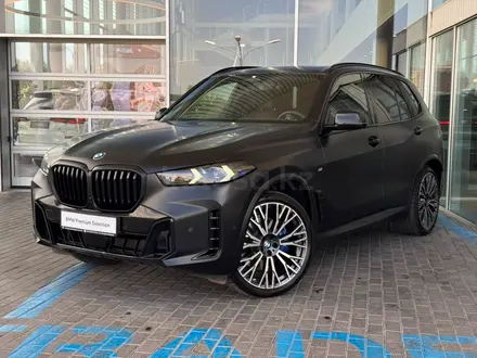 BMW X5 XDrive 40i 2025 года за 57 500 000 тг. в Алматы