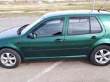 Volkswagen Golf 2002 года за 3 000 000 тг. в Сарань – фото 4