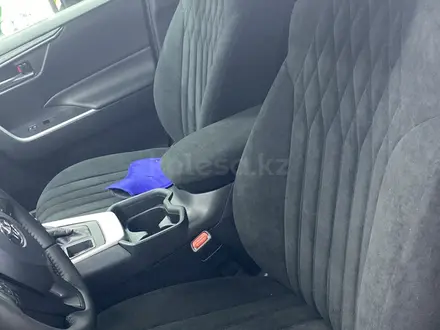 Перетяжка салона автомобиля, пошив индивидуальных чехлов, и тд. в Астана – фото 8