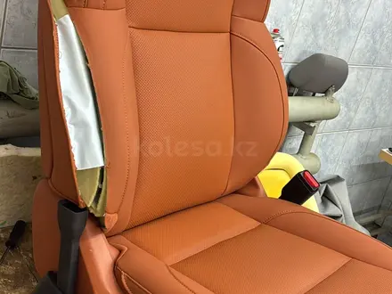 Перетяжка салона автомобиля, пошив индивидуальных чехлов, и тд. в Астана – фото 19