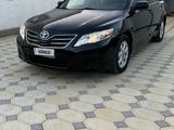 Toyota Camry 2010 года за 5 400 000 тг. в Уральск – фото 2