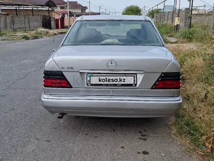 Mercedes-Benz E 200 1993 года за 1 100 000 тг. в Кентау – фото 6