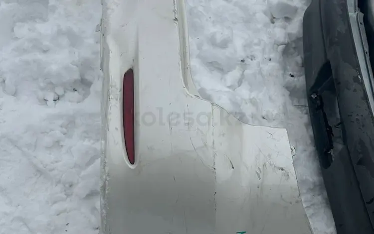 Mazda atenza 2003 год задний бампер за 35 000 тг. в Алматы