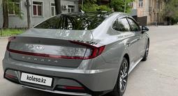 Hyundai Sonata 2021 года за 14 350 000 тг. в Алматы – фото 3