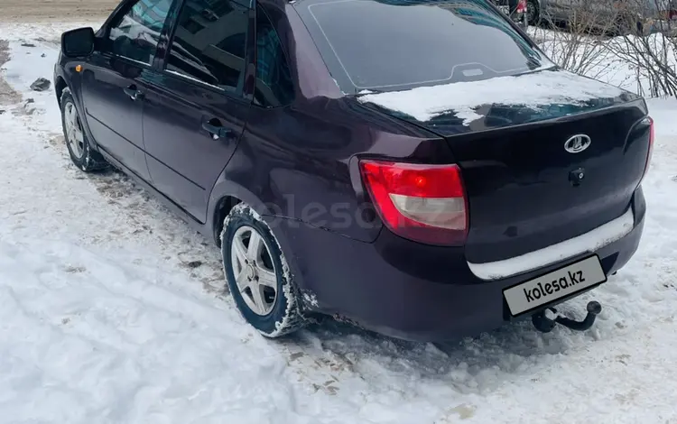 ВАЗ (Lada) Granta 2190 2012 годаүшін2 100 000 тг. в Астана