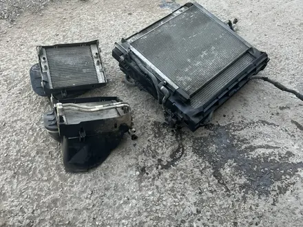 Касета радиатор основной, кондиционера вентилятор BMW X6 E71 за 50 000 тг. в Караганда – фото 3