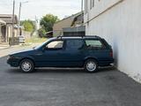 Volkswagen Passat 1993 годаүшін1 400 000 тг. в Шымкент