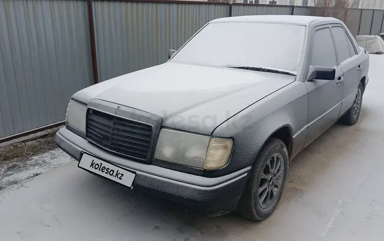 Mercedes-Benz E 260 1992 годаfor1 300 000 тг. в Уральск