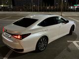 Lexus ES 250 2021 года за 22 000 000 тг. в Туркестан – фото 3