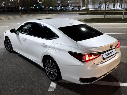 Lexus ES 250 2021 года за 23 000 000 тг. в Шымкент – фото 8