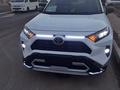 Toyota RAV4 2020 года за 13 000 000 тг. в Атырау