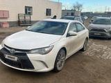 Toyota Camry 2015 года за 6 200 000 тг. в Атырау – фото 2