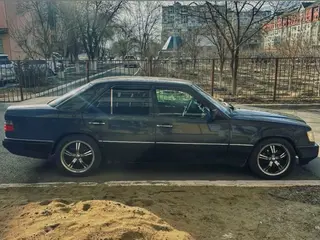 Mercedes-Benz E 280