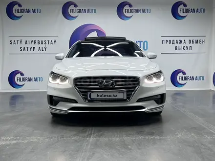 Hyundai Grandeur 2016 года за 11 770 000 тг. в Астана – фото 2