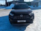 Toyota RAV4 2022 года за 17 500 000 тг. в Кокшетау