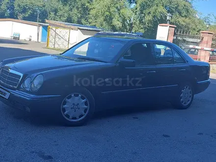 Mercedes-Benz E 280 1997 года за 3 800 000 тг. в Талдыкорган – фото 6