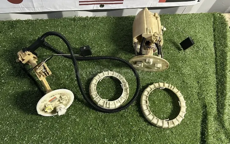 Бензостанция 4.3 UZ Lexus Gs Лексус Гс за 40 000 тг. в Алматы