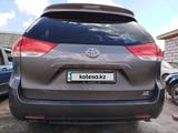 Toyota Sienna 2014 годаfor12 000 000 тг. в Астана – фото 2