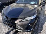 Toyota Camry 2021 года за 15 700 000 тг. в Астана