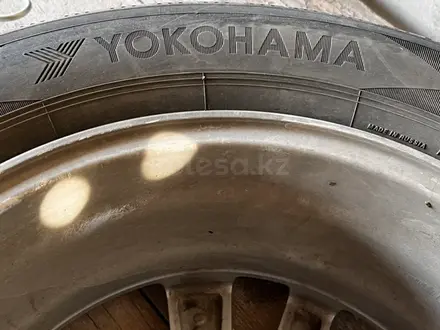 Оригинальные диски от Тойота Камри с летними шинами за 200 000 тг. в Тараз – фото 6