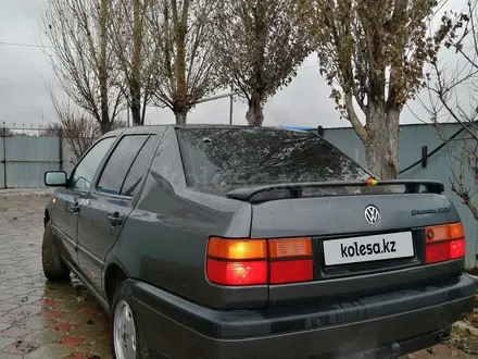 Volkswagen Vento 1993 года за 2 500 000 тг. в Актобе – фото 8