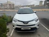Toyota RAV4 2018 годаүшін11 500 000 тг. в Актау – фото 3