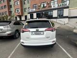 Toyota RAV4 2018 годаүшін11 500 000 тг. в Актау – фото 2