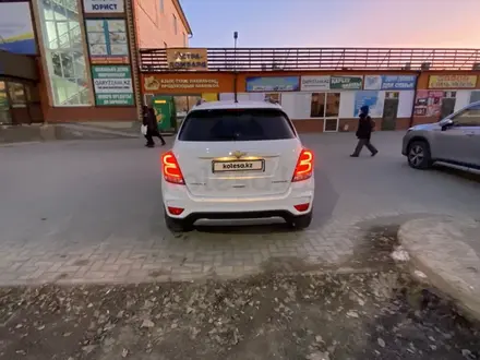 Chevrolet Tracker 2020 года за 8 000 000 тг. в Уральск – фото 3