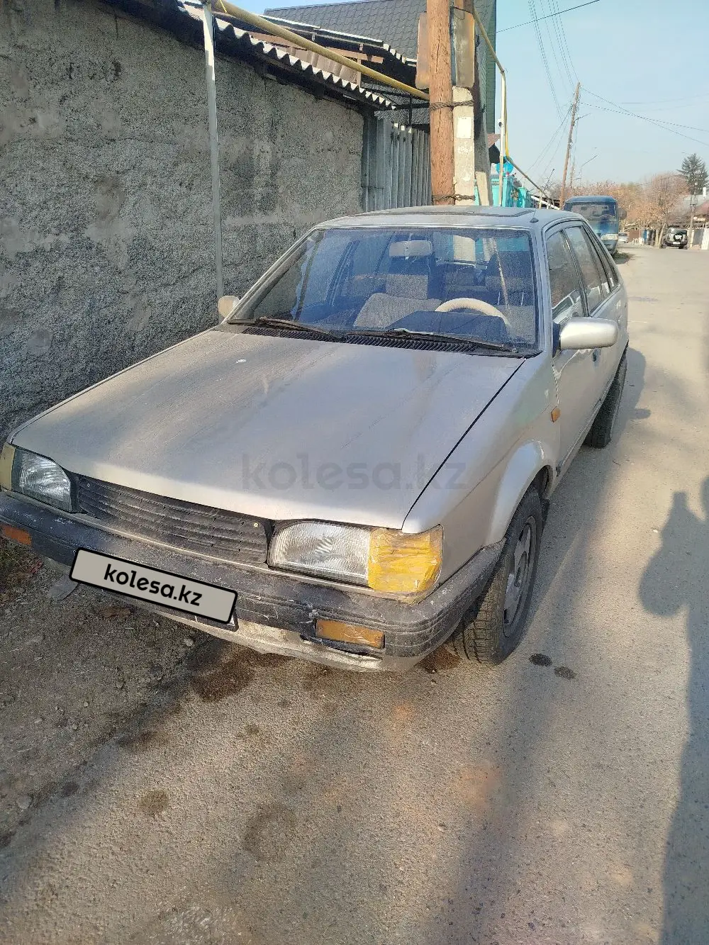 Mazda 323, 1988