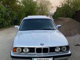 BMW 520 1991 года за 1 750 000 тг. в Сатпаев – фото 2
