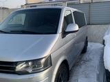 Volkswagen Caravelle 2015 годаfor15 000 000 тг. в Кокшетау – фото 2