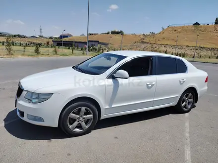 Skoda Superb 2011 года за 4 600 000 тг. в Шымкент – фото 7